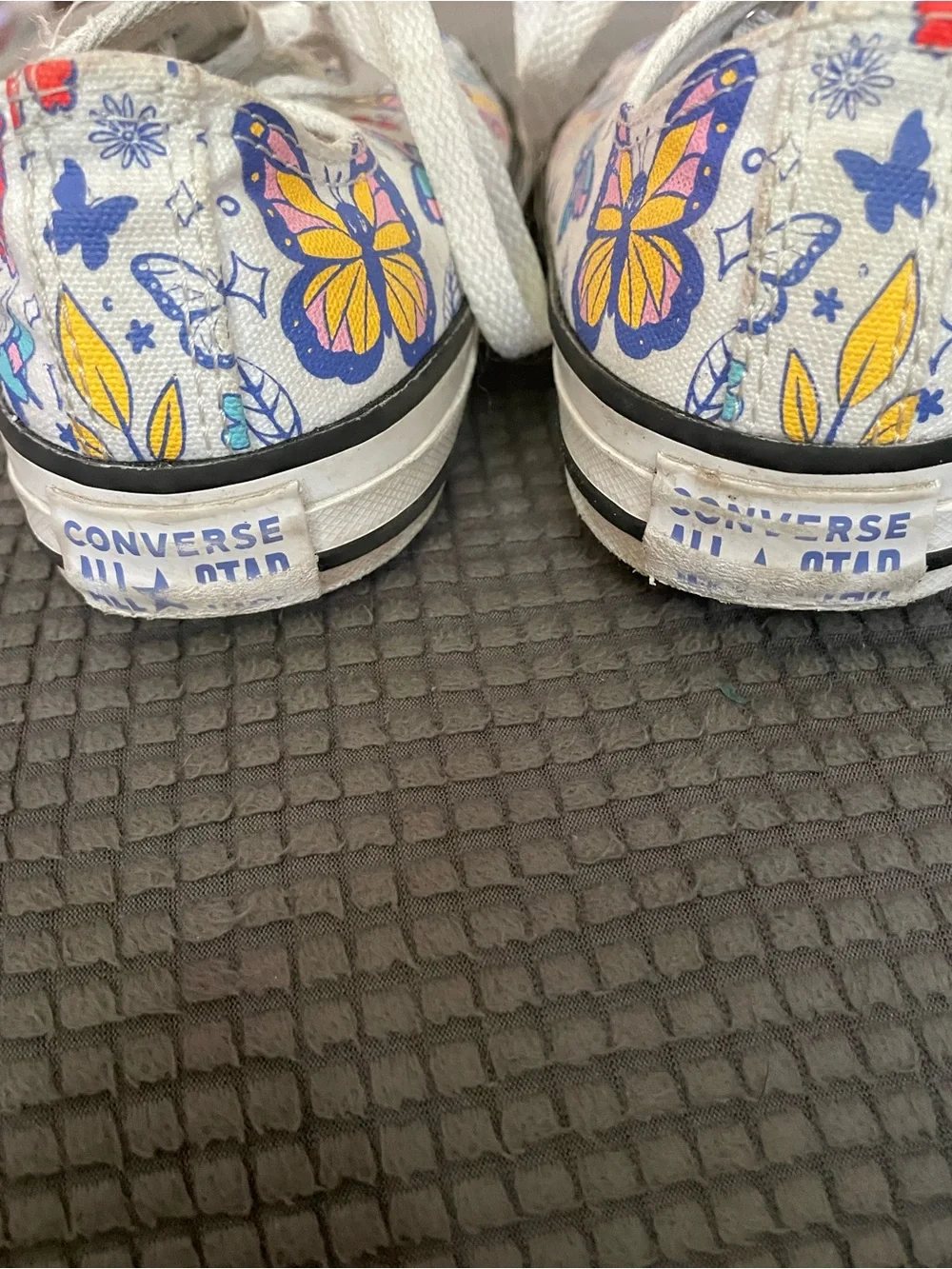 Converse kids low